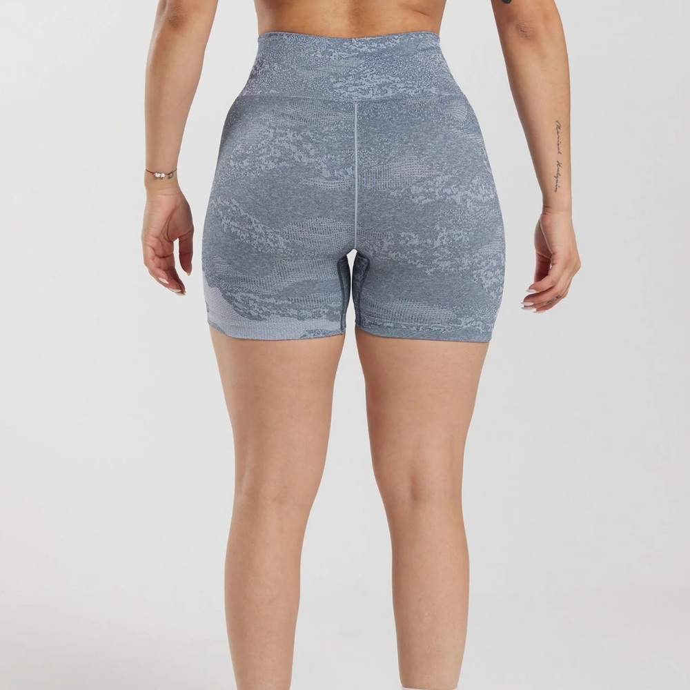Gymshark Blue Gray Camo Seamless High-Waist Athletic Shorts - Picture 2 of 5